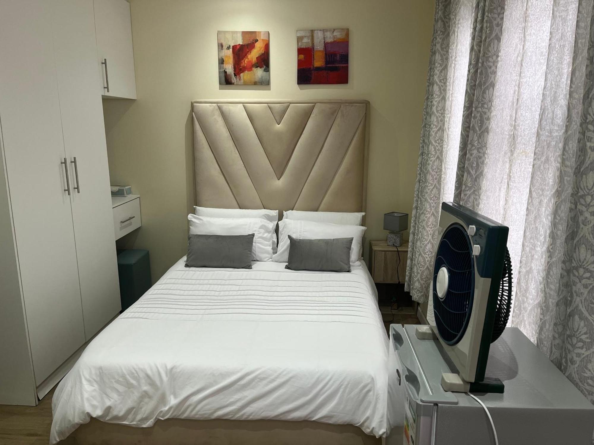 The Benjamin Accomodation Edenvale Extérieur photo