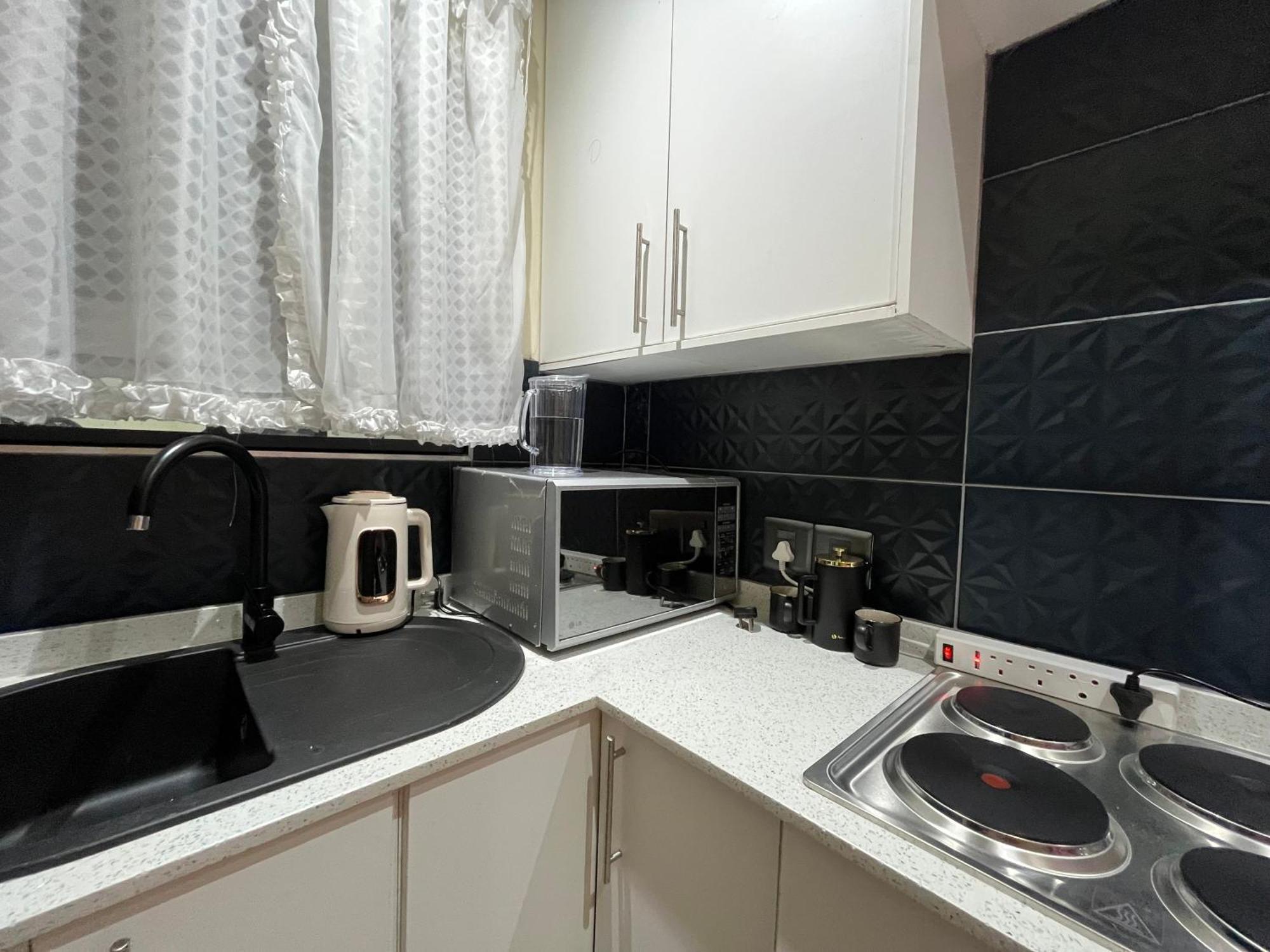 The Benjamin Accomodation Edenvale Extérieur photo